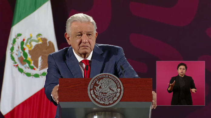 AMLO Conferencia de prensa matutina del 08 de Julio sobre experiencia laboral de PJF.