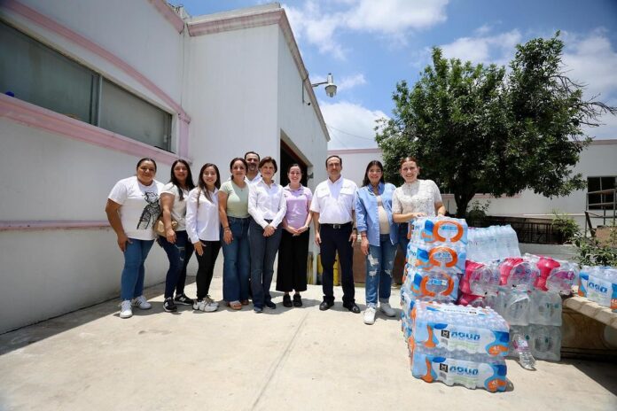 PAN de Nuevo León entrega apoyos al DIF de Santiago para damnificados por la tormenta tropical Alberto.